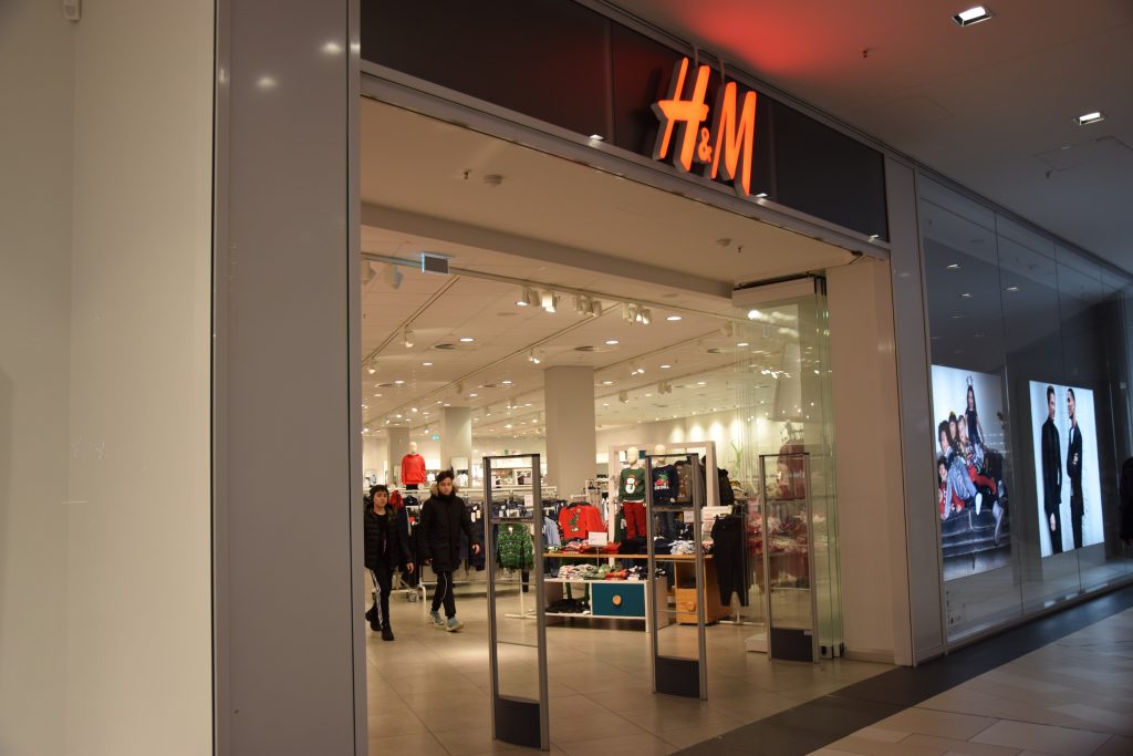 H&M 1