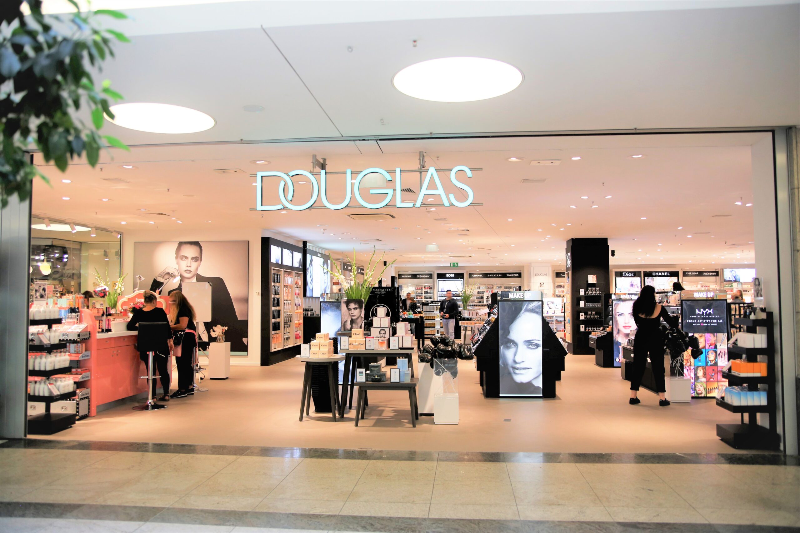 Douglas Gallery